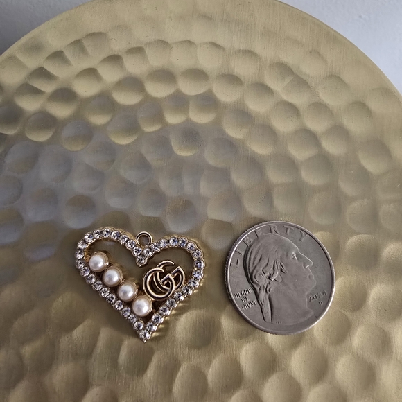 Gucci Heart Charm - Picture 2 of 5